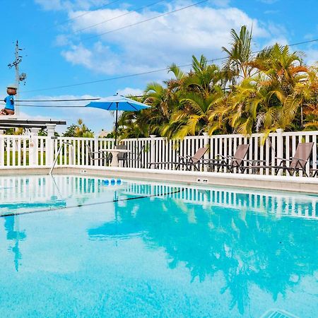 2 Bed Cottage With Pool, Close To Beach! Bbq Grills & Patio Φορτ Μάγιερς Εξωτερικό φωτογραφία