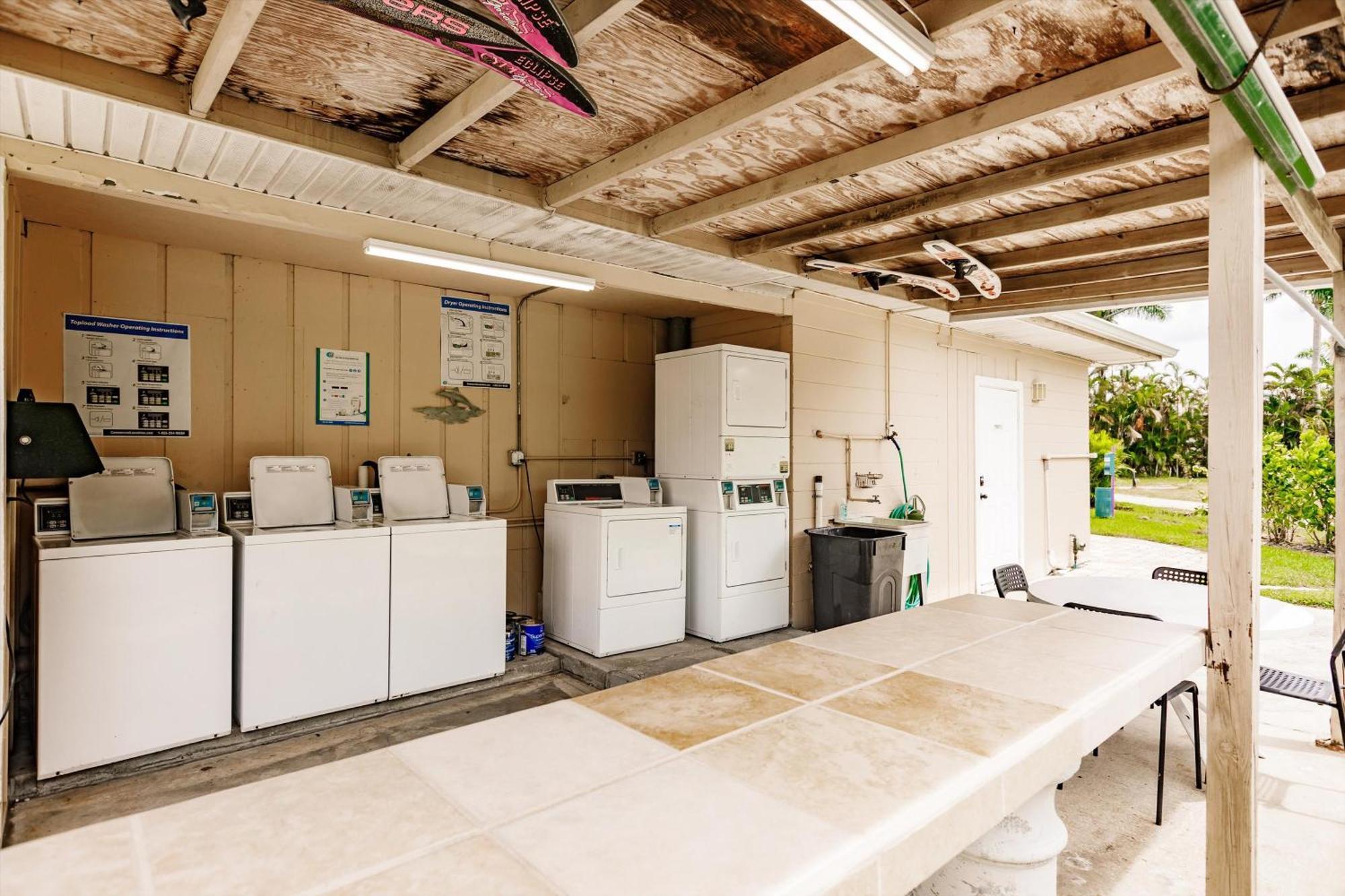 2 Bed Cottage With Pool, Close To Beach! Bbq Grills & Patio Φορτ Μάγιερς Εξωτερικό φωτογραφία