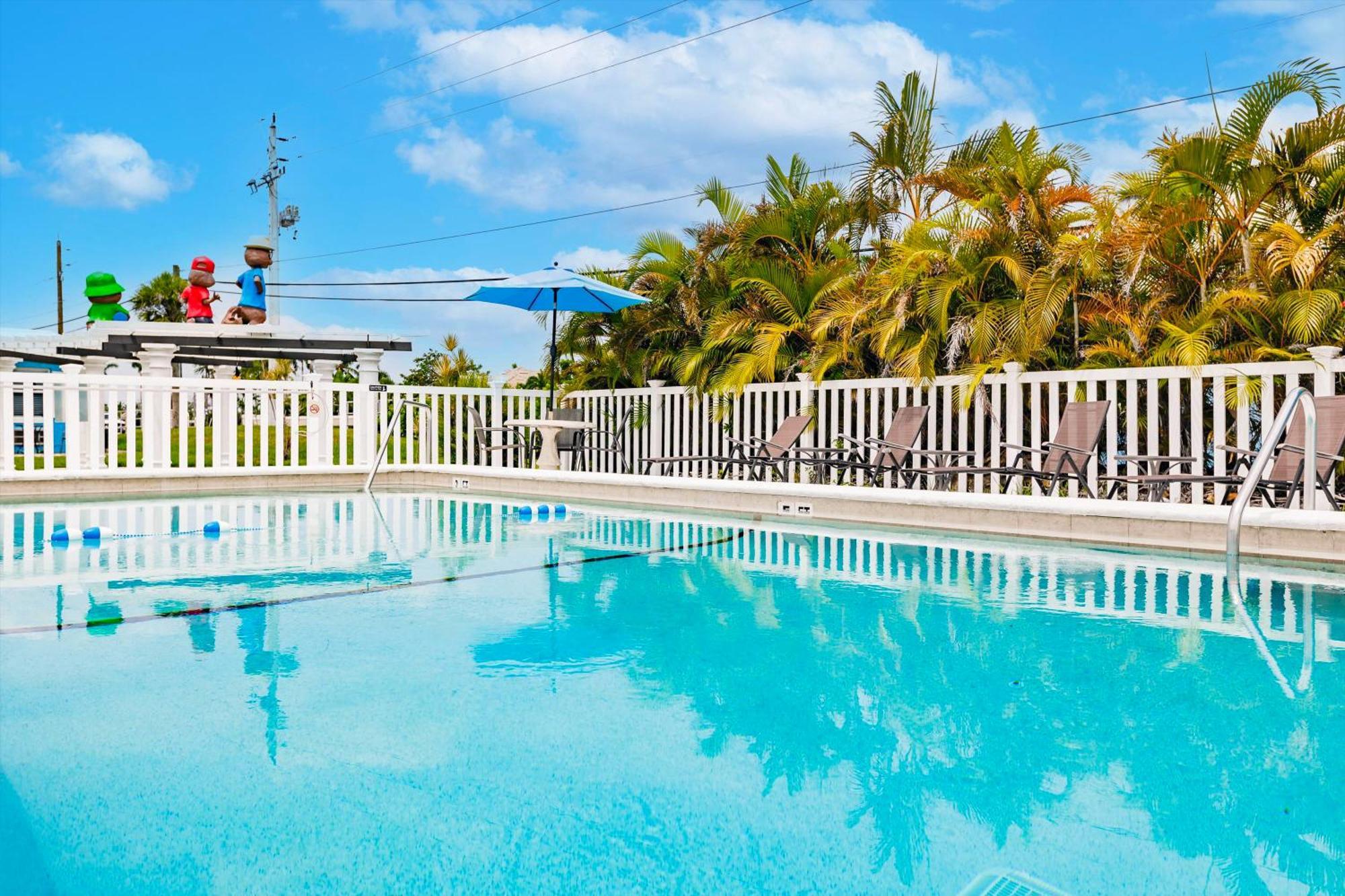 2 Bed Cottage With Pool, Close To Beach! Bbq Grills & Patio Φορτ Μάγιερς Εξωτερικό φωτογραφία